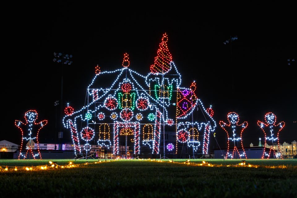 See the Best Christmas Lights in Owensboro Don Moore Automotive